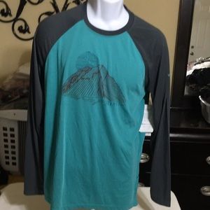 Men long sleeve tee shirt medium Patina green and slate gray brand Marmot